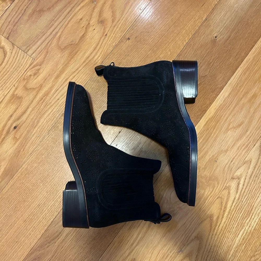 Coach Woman’s Black Suede Bowery Ankle Booties, 10 B - Picture 6 of 9